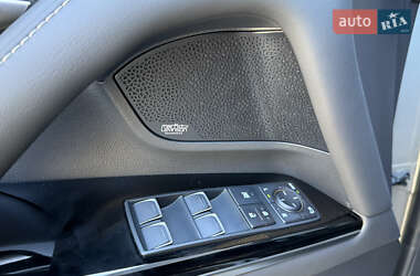 Внедорожник / Кроссовер Lexus LX 2022 в 