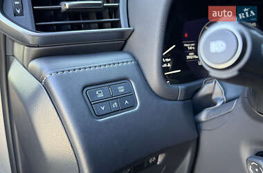 Внедорожник / Кроссовер Lexus LX 2022 в 