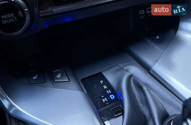 Внедорожник / Кроссовер Lexus LX 2022 в 