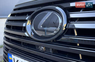 Внедорожник / Кроссовер Lexus LX 2022 в 