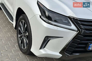 Позашляховик / Кросовер Lexus LX 2020 в 