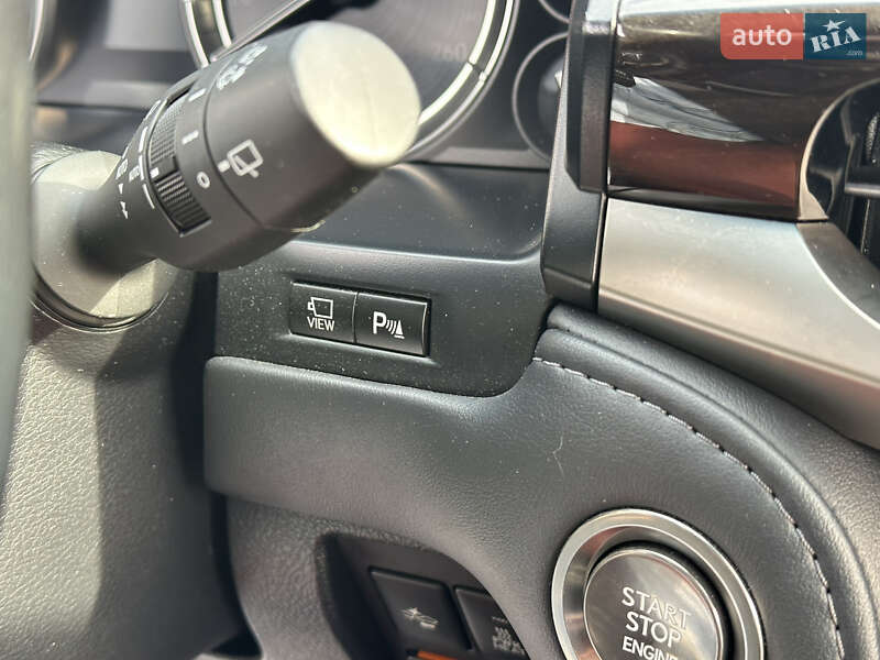 Позашляховик / Кросовер Lexus LX 2020 в Одесі
