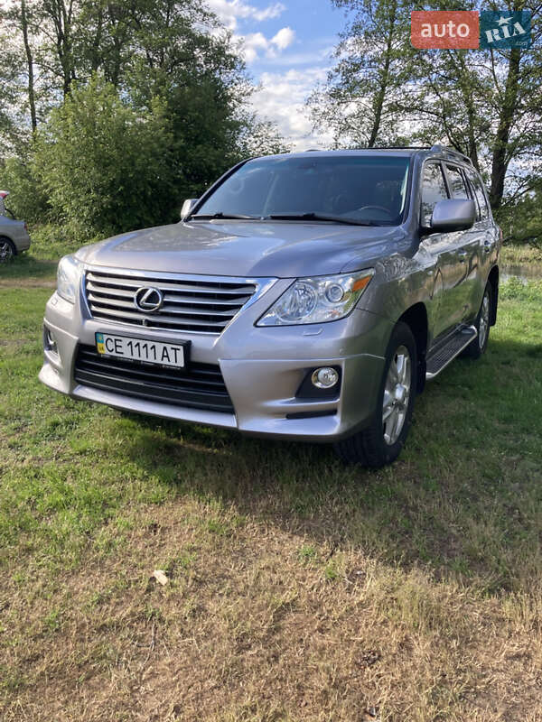 Позашляховик / Кросовер Lexus LX 2011 в 