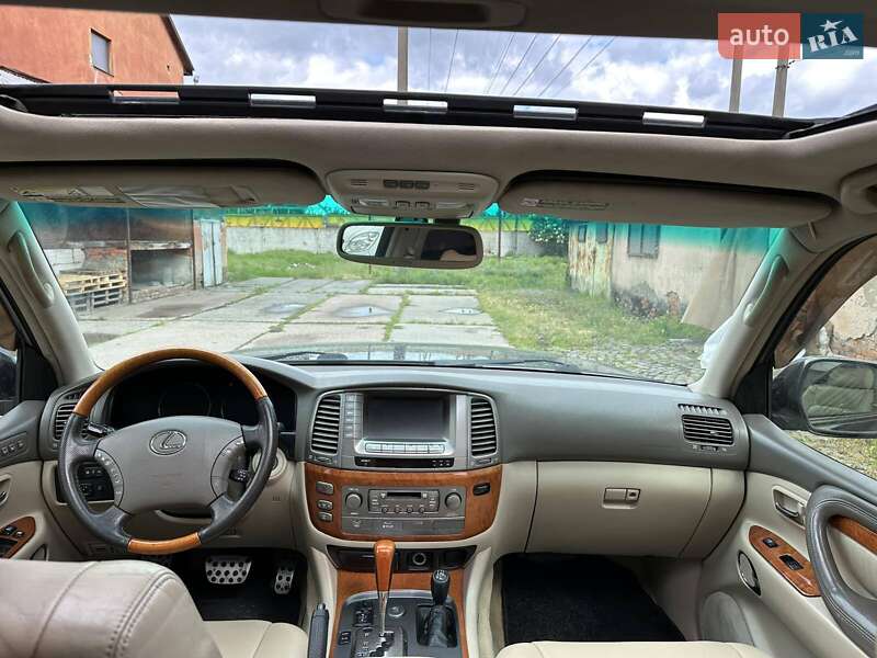 Внедорожник / Кроссовер Lexus LX 2005 в Мукачево