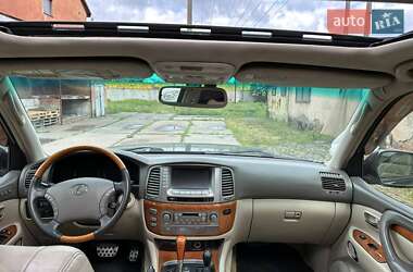 Внедорожник / Кроссовер Lexus LX 2005 в 