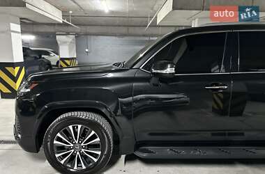 Внедорожник / Кроссовер Lexus LX 2023 в 