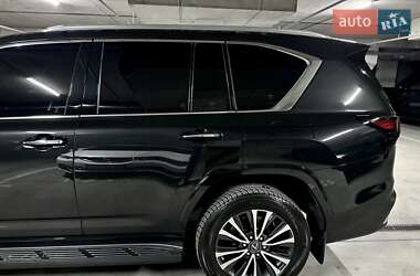 Внедорожник / Кроссовер Lexus LX 2023 в 