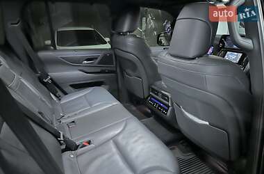 Внедорожник / Кроссовер Lexus LX 2023 в 