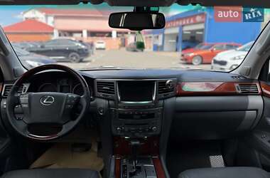 Позашляховик / Кросовер Lexus LX 2009 в 