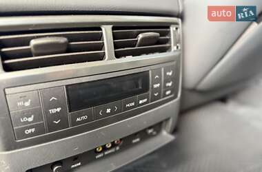 Позашляховик / Кросовер Lexus LX 2009 в 