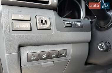 Позашляховик / Кросовер Lexus LX 2009 в 