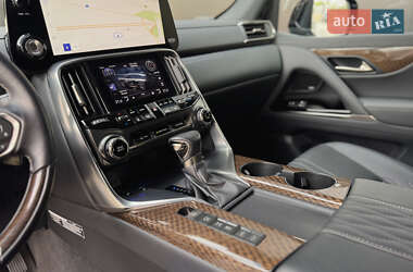Внедорожник / Кроссовер Lexus LX 2021 в 