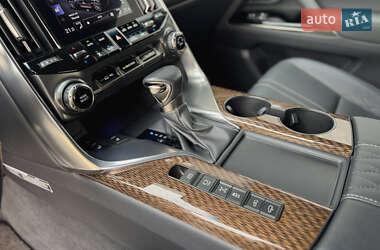 Внедорожник / Кроссовер Lexus LX 2021 в 