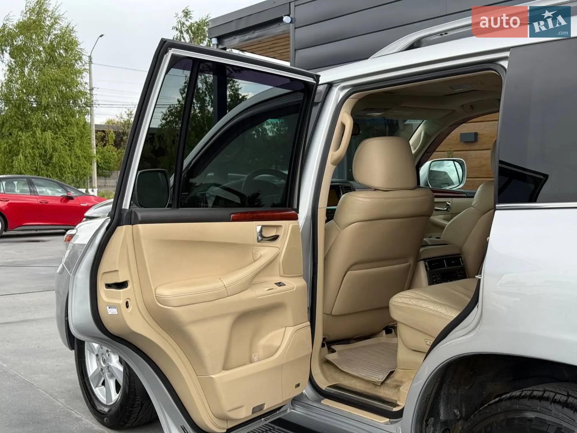 2010 Lexus LX - мініатюра 36