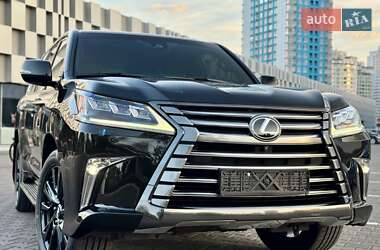 Внедорожник / Кроссовер Lexus LX 2017 в 