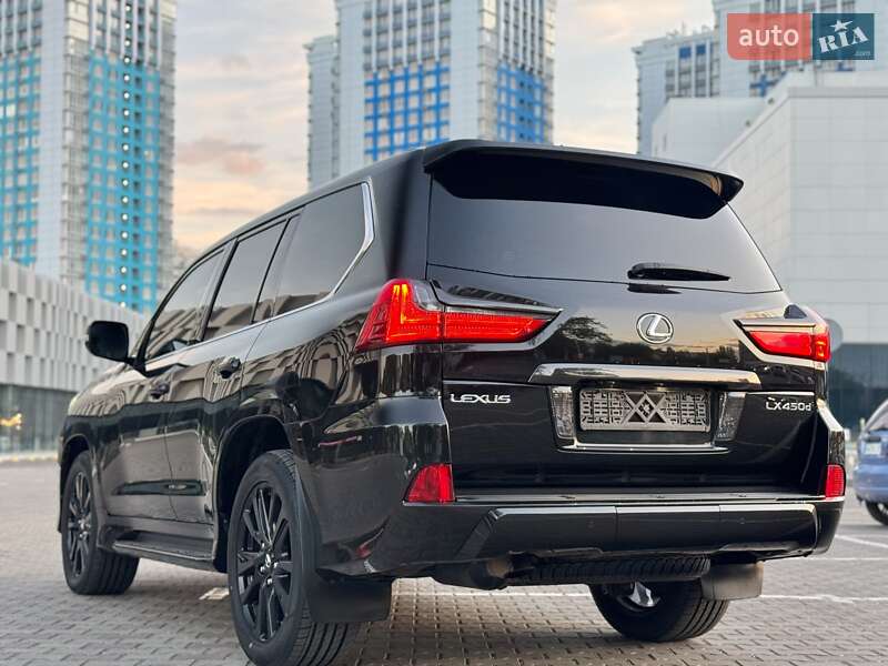 Внедорожник / Кроссовер Lexus LX 2017 в Одессе
