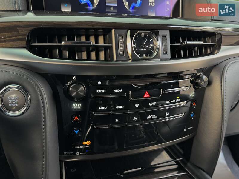 Внедорожник / Кроссовер Lexus LX 2017 в Одессе