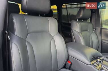 Внедорожник / Кроссовер Lexus LX 2017 в 