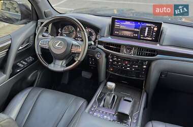 Внедорожник / Кроссовер Lexus LX 2017 в 