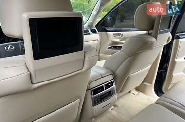 Внедорожник / Кроссовер Lexus LX 2012 в 