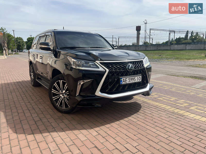 Внедорожник / Кроссовер Lexus LX 2019 в 