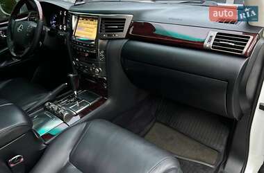 Внедорожник / Кроссовер Lexus LX 2011 в 