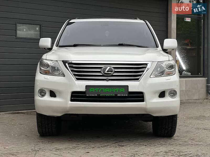 Внедорожник / Кроссовер Lexus LX 2011 в Одессе