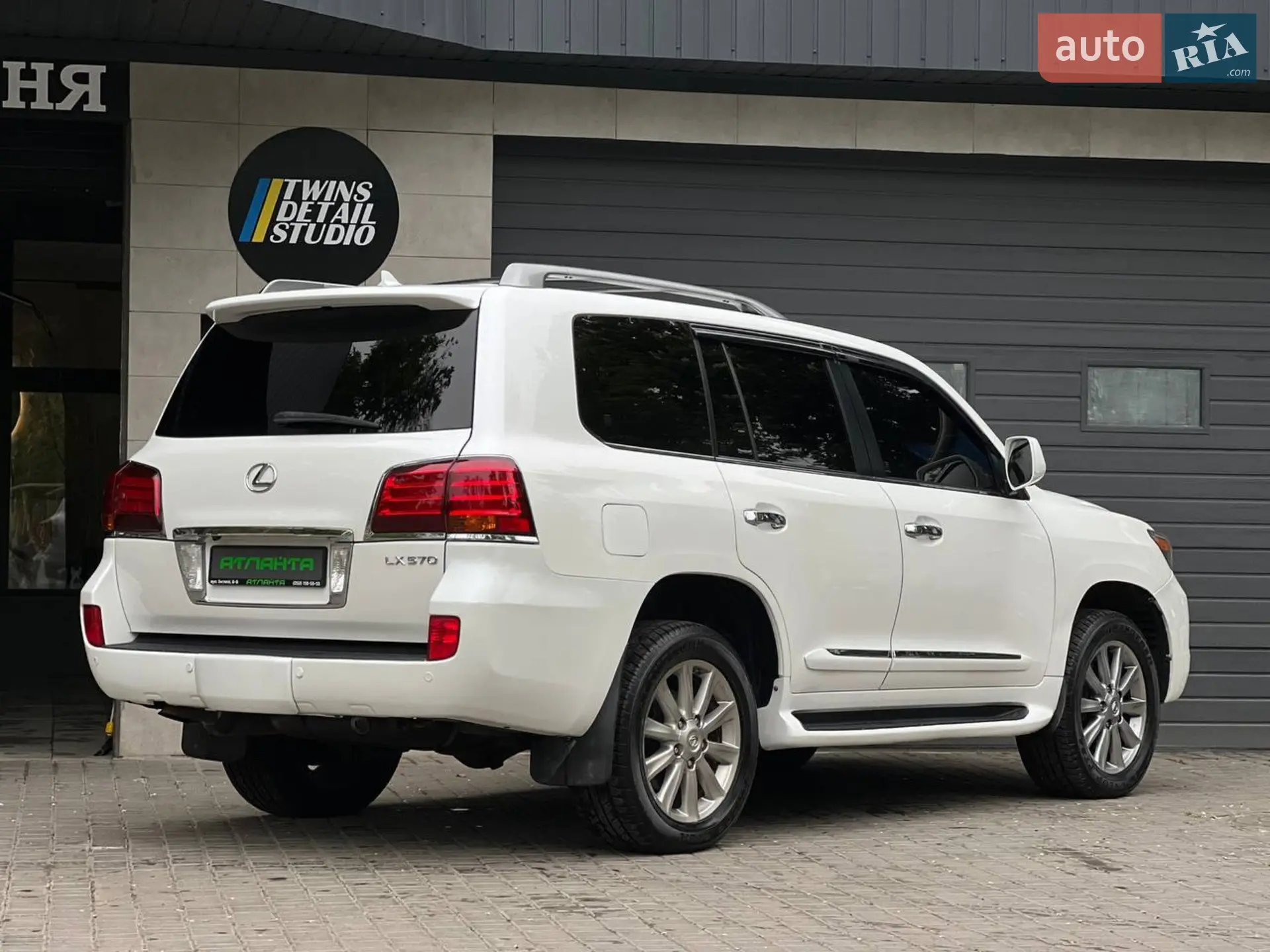 2011 Lexus LX - мініатюра 9