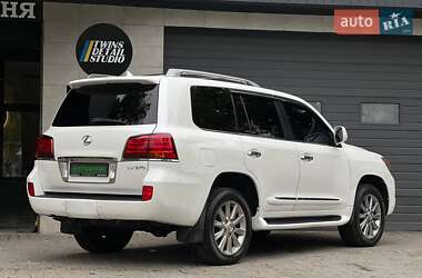 Внедорожник / Кроссовер Lexus LX 2011 в 