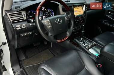 Внедорожник / Кроссовер Lexus LX 2011 в 