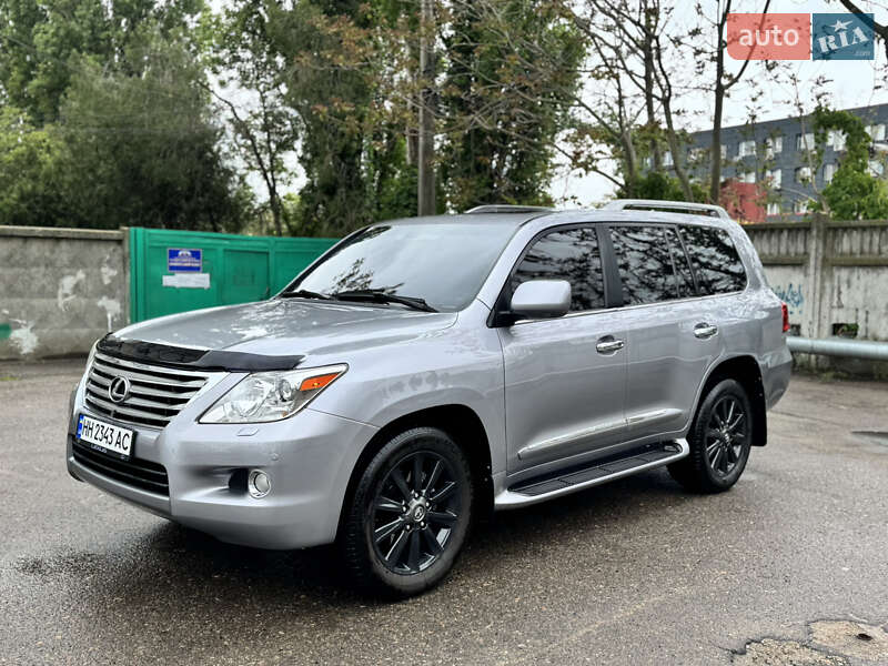 Lexus LX 2008