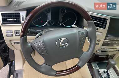 Внедорожник / Кроссовер Lexus LX 2012 в 