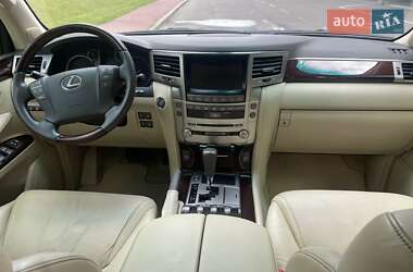 Внедорожник / Кроссовер Lexus LX 2012 в 