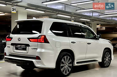 Внедорожник / Кроссовер Lexus LX 2019 в 