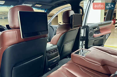 Внедорожник / Кроссовер Lexus LX 2019 в 