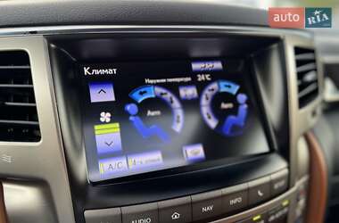 Внедорожник / Кроссовер Lexus LX 2013 в 