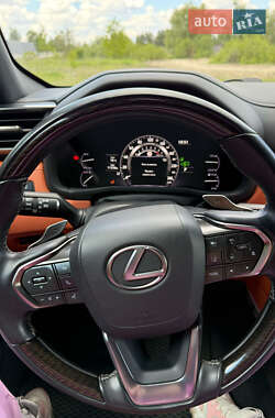 Внедорожник / Кроссовер Lexus LX 2023 в 