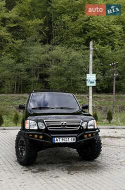 Внедорожник / Кроссовер Lexus LX 2006 в 