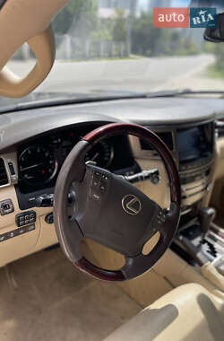 Внедорожник / Кроссовер Lexus LX 2012 в 