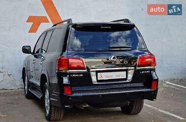 Позашляховик / Кросовер Lexus LX 2008 в 