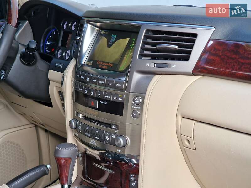 Позашляховик / Кросовер Lexus LX 2008 в Одесі