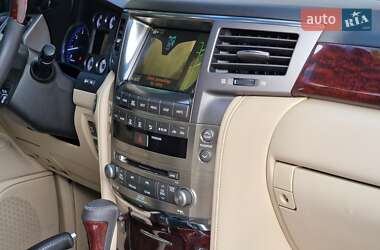 Позашляховик / Кросовер Lexus LX 2008 в 