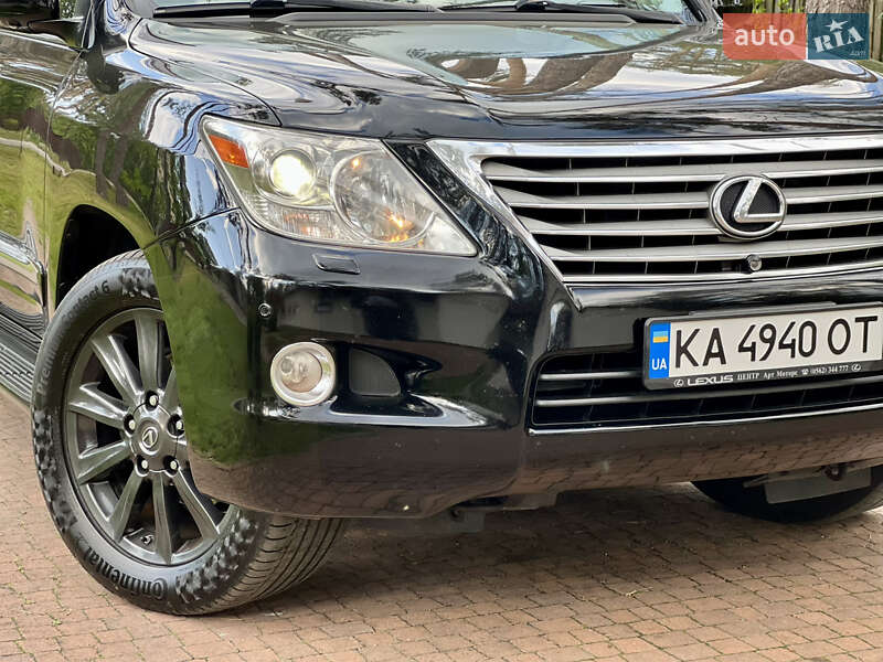 Позашляховик / Кросовер Lexus LX 2011 в Києві