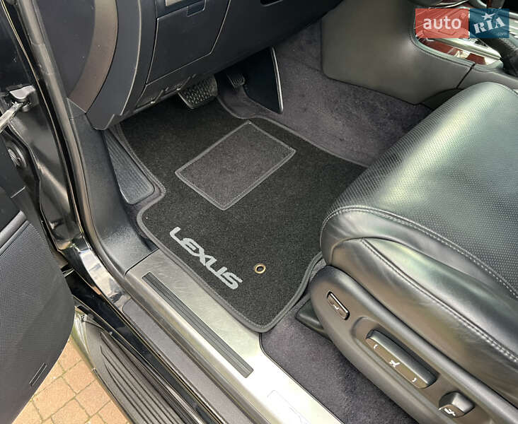 Позашляховик / Кросовер Lexus LX 2011 в Києві