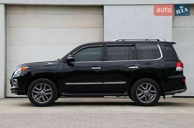 Позашляховик / Кросовер Lexus LX 2014 в 