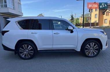 Внедорожник / Кроссовер Lexus LX 2022 в 