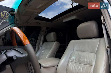 Позашляховик / Кросовер Lexus LX 2005 в 