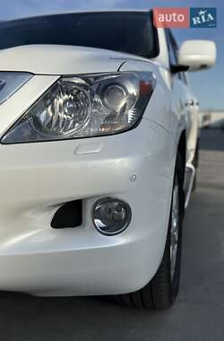 Внедорожник / Кроссовер Lexus LX 2010 в 