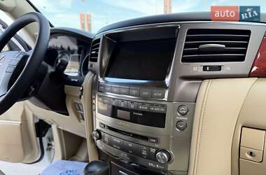 Внедорожник / Кроссовер Lexus LX 2010 в 