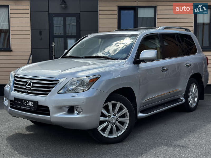 Внедорожник / Кроссовер Lexus LX 2008 в 